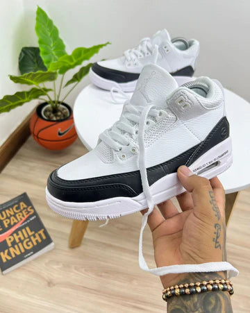 NIKE AIR JORDAN RETRO 3 FRAGMENT BLANCO Y NEGRO UNISEX NOVASNEAKERS